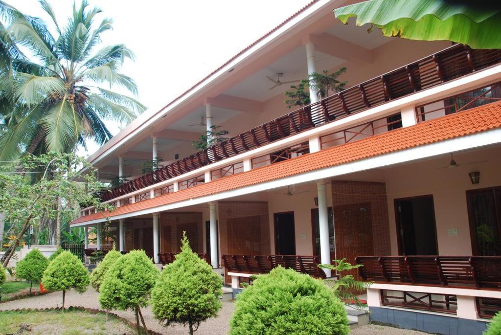 Hotel Cocobeach Kovalam Exterior photo